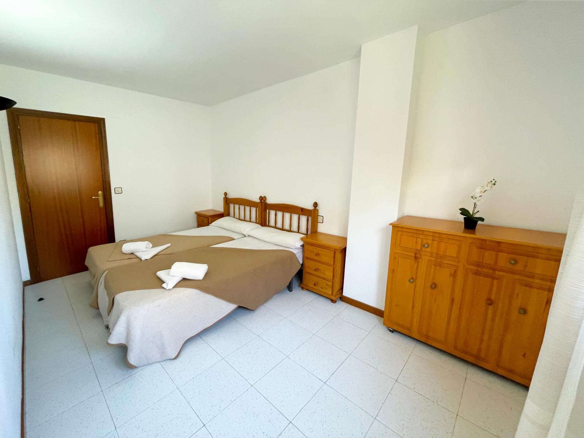 Apartamentos Jaca Ciudadela 3000 Dış mekan fotoğraf