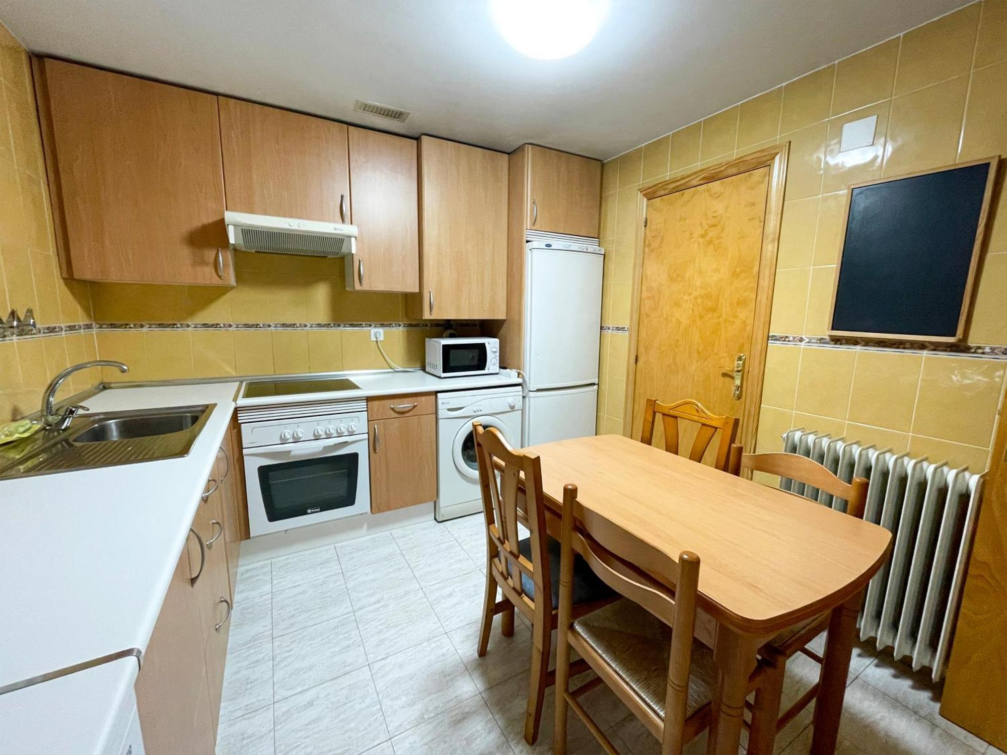 Apartamentos Jaca Ciudadela 3000 Dış mekan fotoğraf