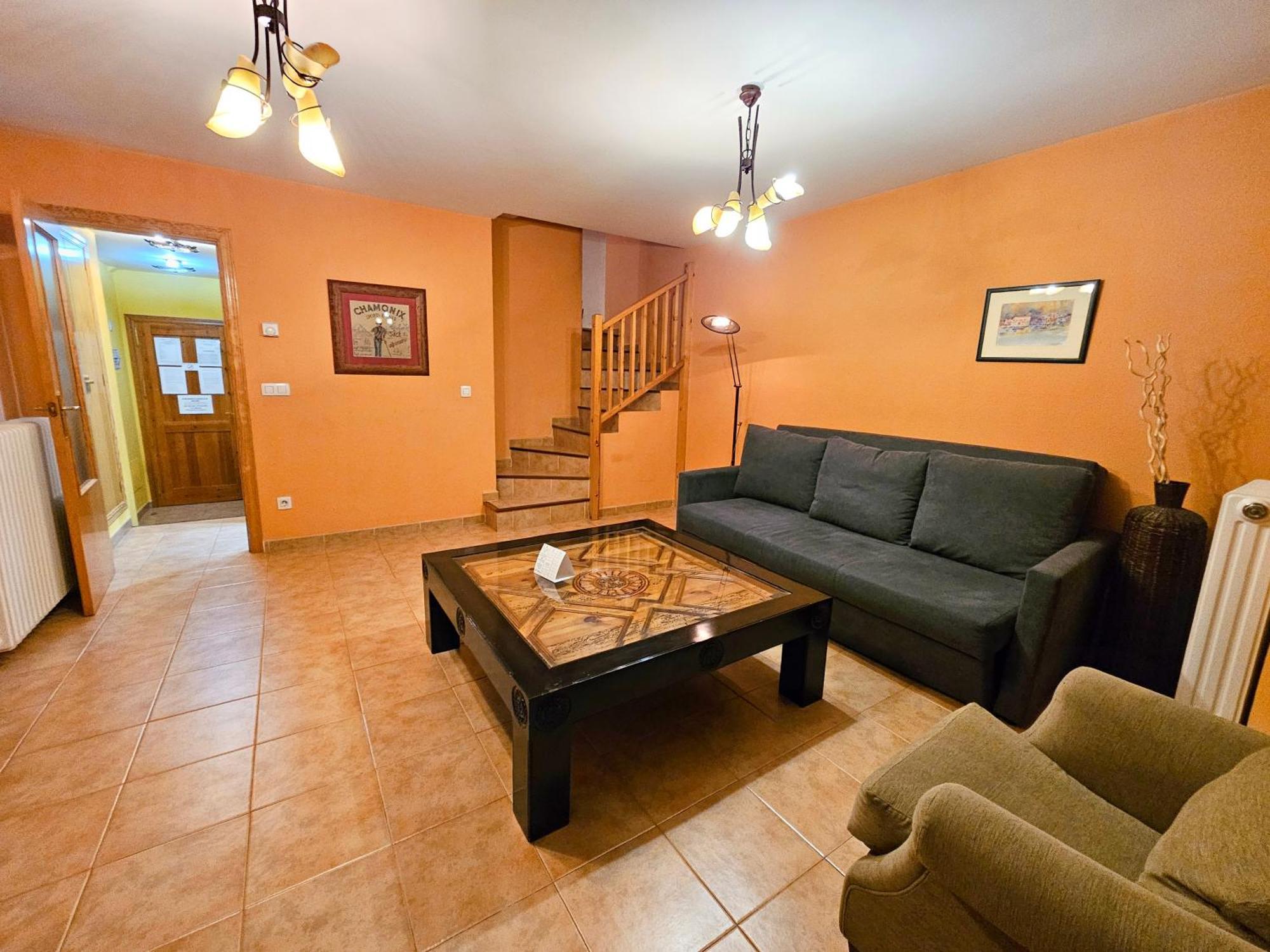 Apartamentos Jaca Ciudadela 3000 Dış mekan fotoğraf