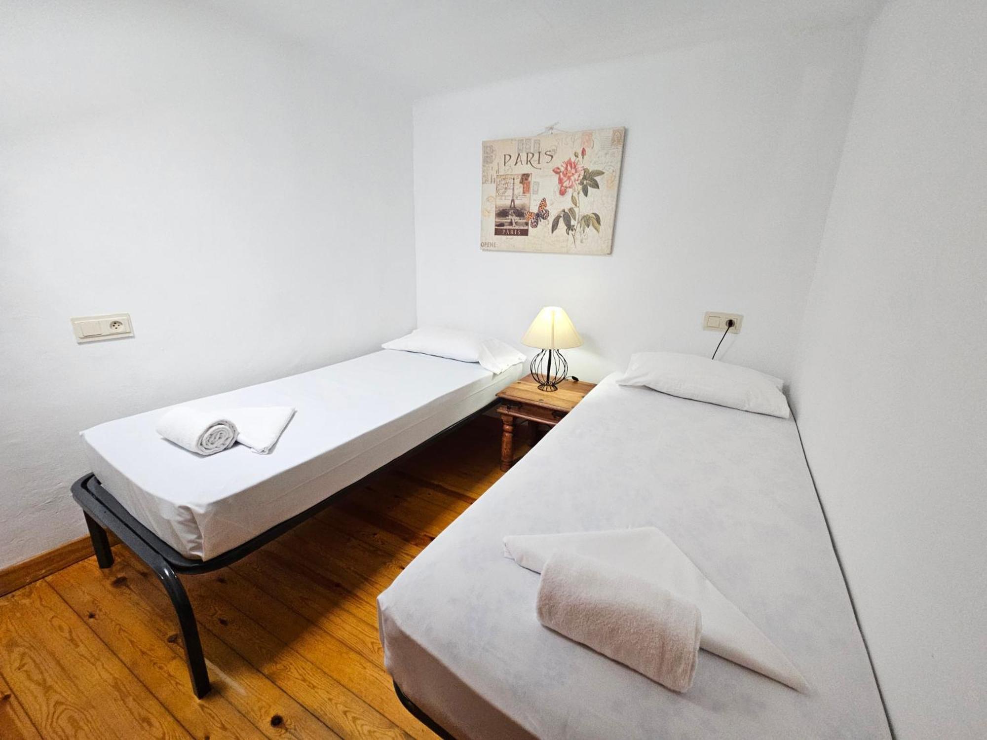 Apartamentos Jaca Ciudadela 3000 Dış mekan fotoğraf