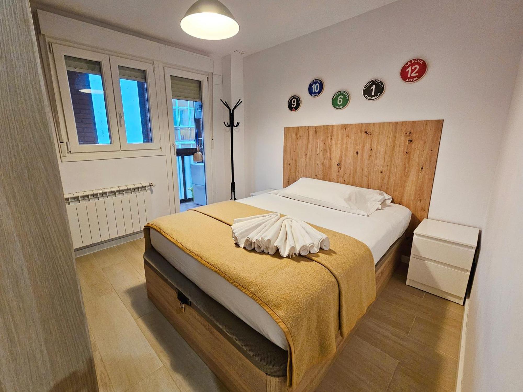 Apartamentos Jaca Ciudadela 3000 Dış mekan fotoğraf